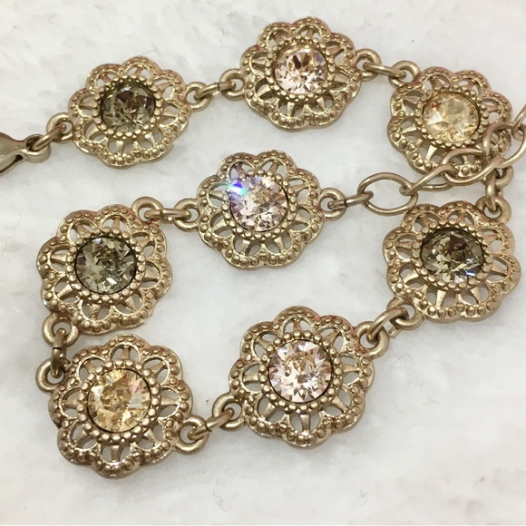 Sparkling Champagne Crystal Gold Floral Bracelet - Picture 6 of 6